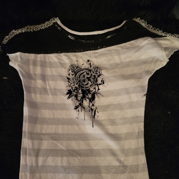 Top - Picture 3 of 3